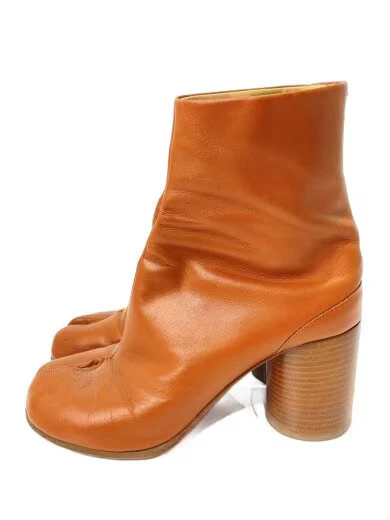 Maison Margiela / Tabi / Short Boots / Size 38 / Brown / Leather
