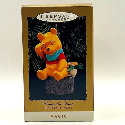 Hallmark Keepsake Magic Winnie the Pooh Christmas Ornament with Motion & Voice - Bild 1 von 9