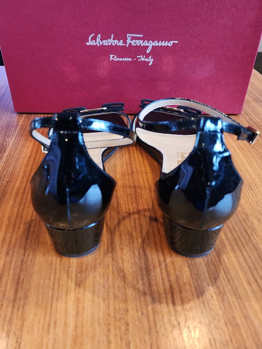 $750 NEW Salvatore Ferragamo Women's Black Patent Leather $750 NEW Salvatore Ferragamo Women's Black Patent Leather