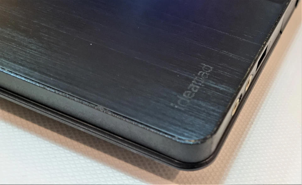 Gaming Lap von Lenovo Y500 15" FHD 16 GB RAM 250GB SSD + 1TB HDD Intel Core i5 - Bild 4 von 4