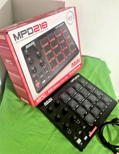 AKAI MPD218 Midi Controller mit USB Kabel
