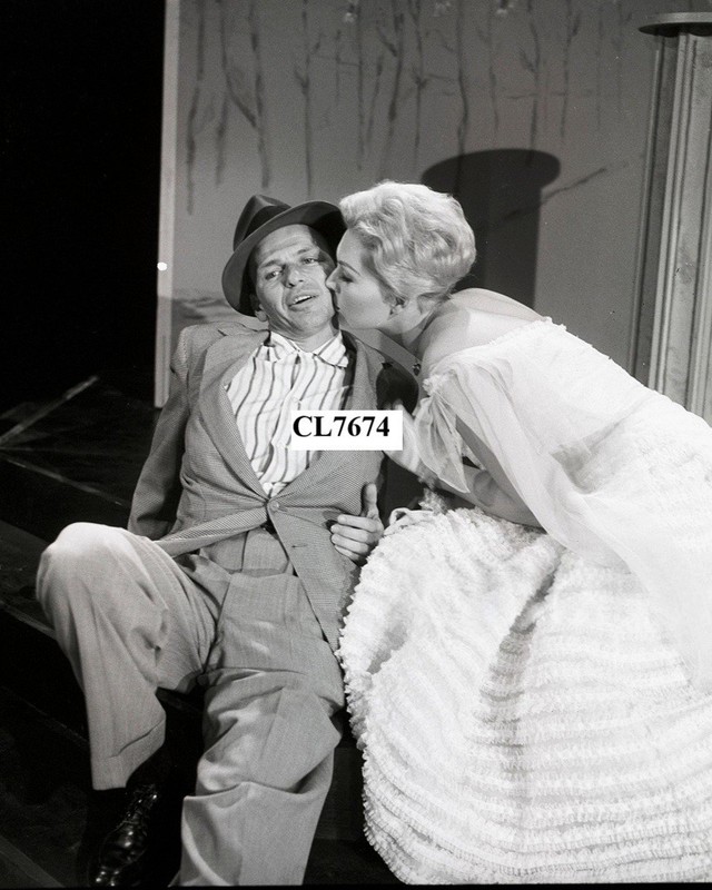 Frank Sinatra and Kim Novak in TV 'The Frank Sinatra Show' Photo
