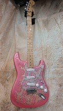 Guitare électrique FENDER JAPAN Stratocaster type ST57-88 PRD modifiée