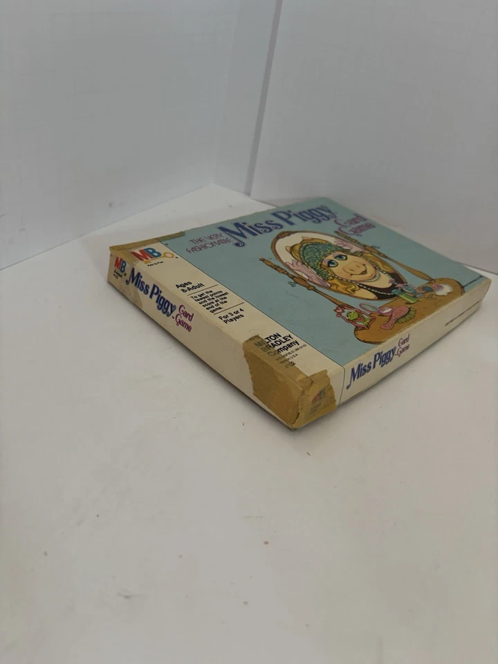Vintage 1980 The Very Fashionable Miss Piggy Card Game Milton Bradley Complete - Image 4 of 4