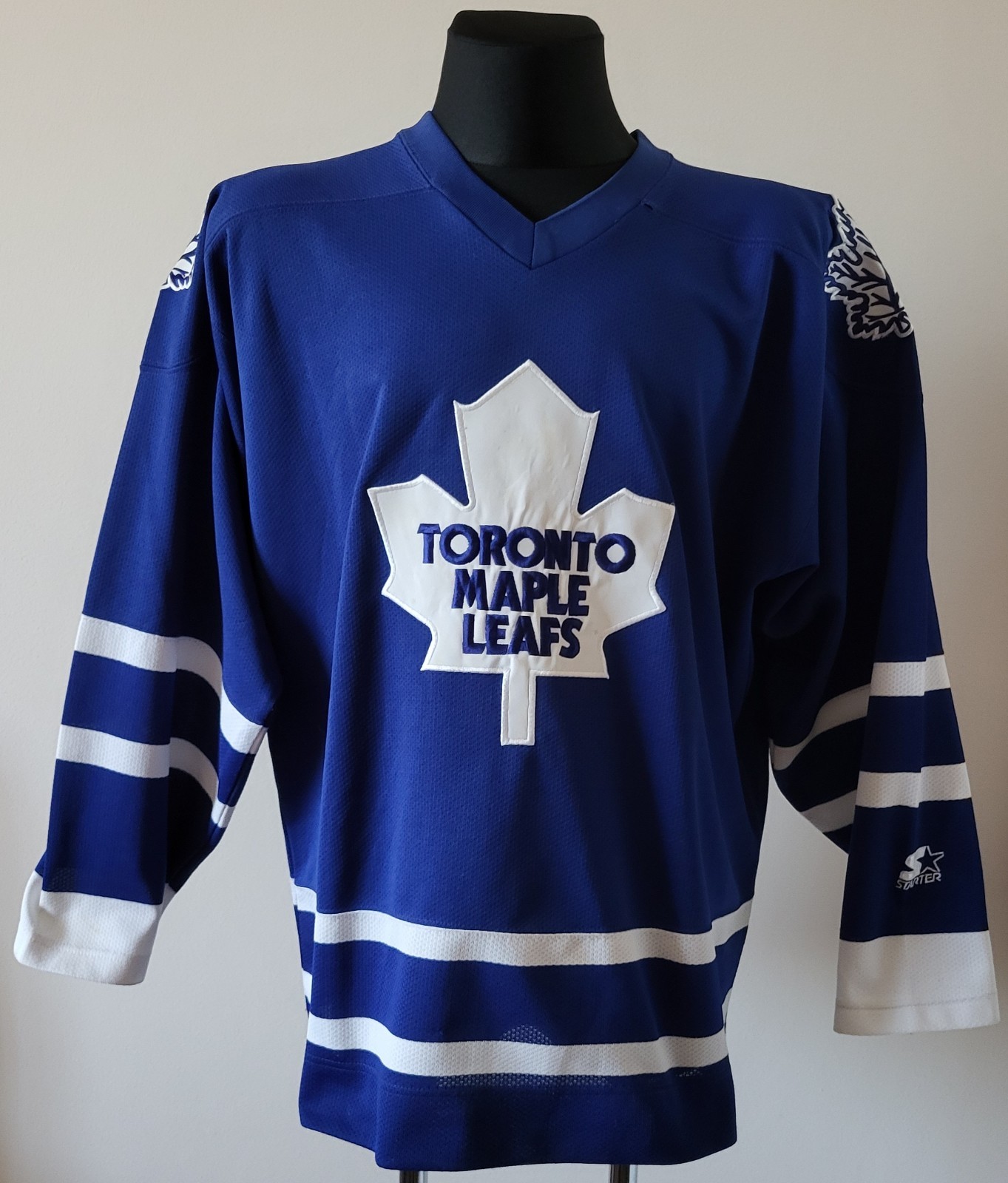 Vintage Toronto Maple Leafs hockey Starter Jersey size Extra Large