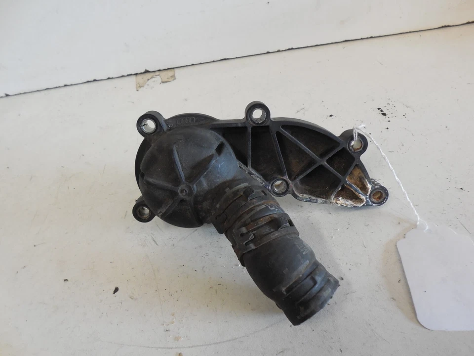 05-08 Carcasa Termostato Refrigerante Motor Gas 3.2L Audi A6 Quattro A6 V6 Foto 2 de 4