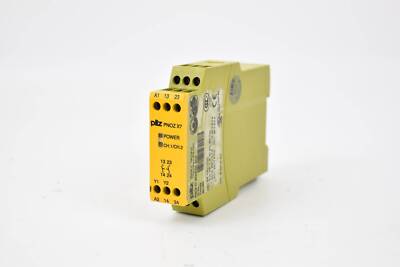 Pilz Not-Aus-Schaltgerät 3VA 1,5W 50-60Hz PNOZ X7 24VACDC 2n/o ( 774059 )