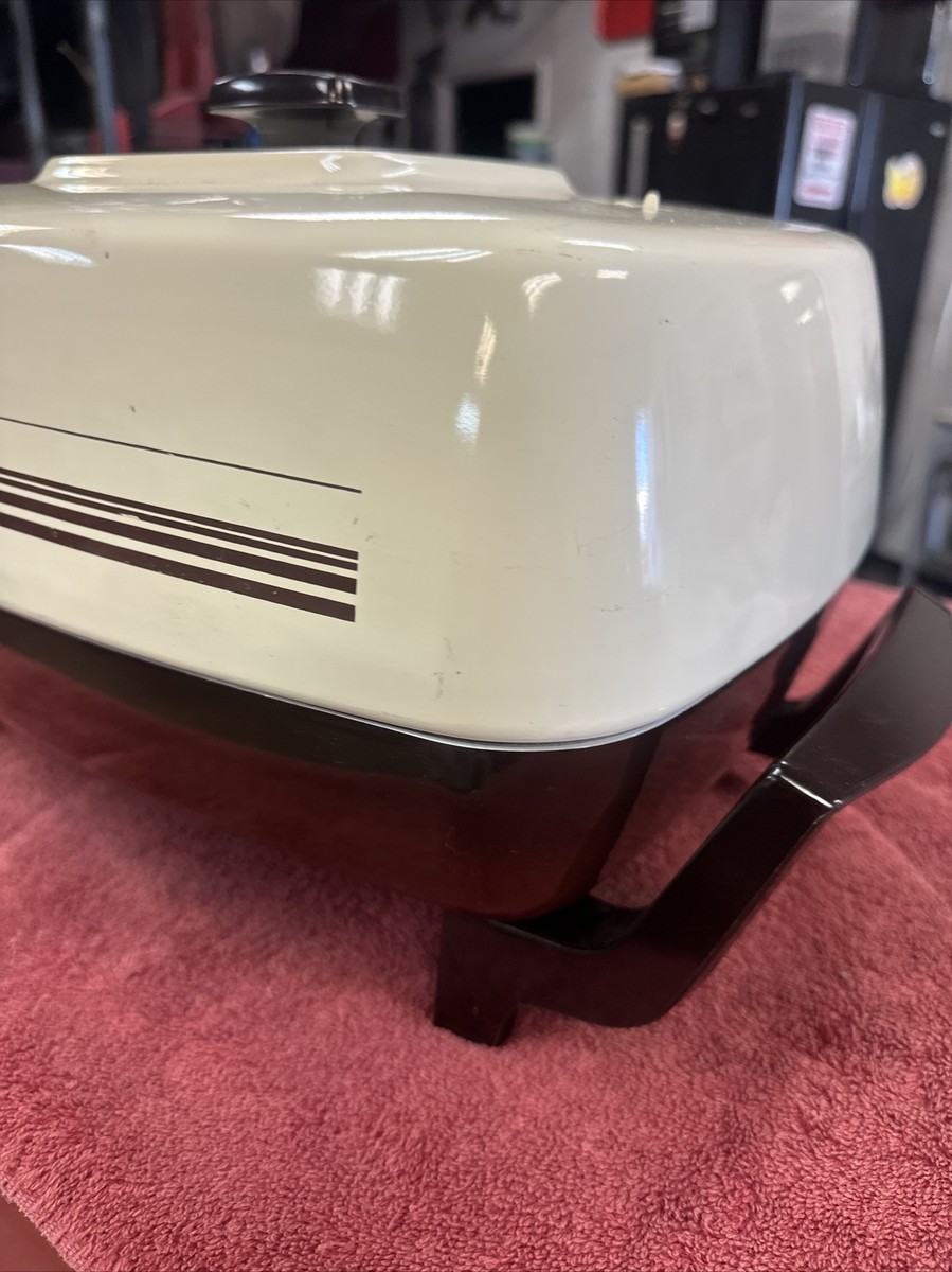 1980s Vintage WEST BEND Immersible Electric Skillet 72106X Vent