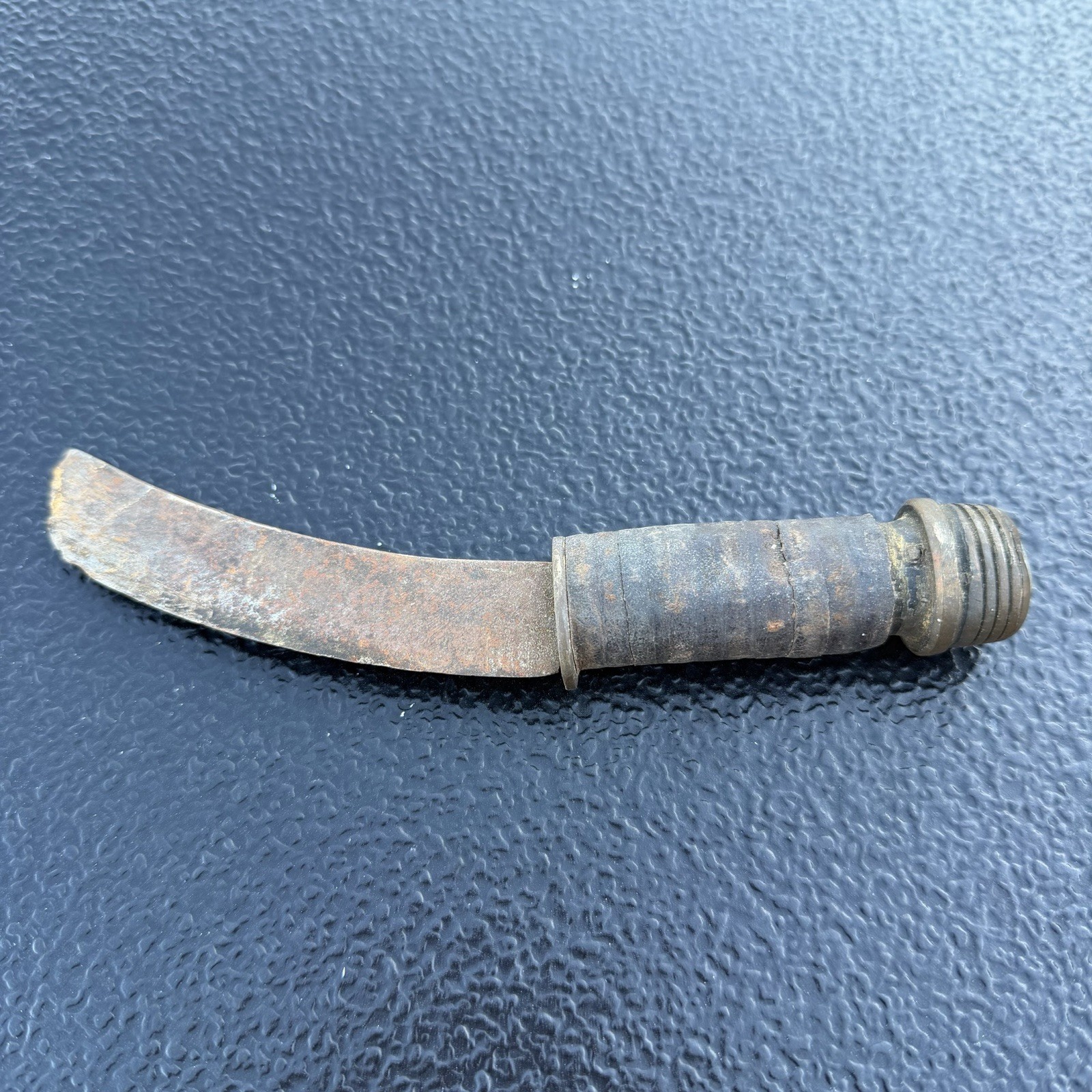 Vintage Curved Grafting Pruning Knife Leather Handle Garden Tool 8” Rusty