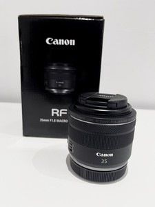 Canon RF 35mm F1.8 Macro Is STM Lens for EOS R System