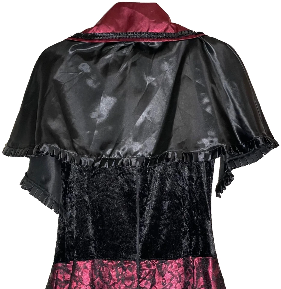 Vampire Victorian Halloween Costume Women's L Dress + Cape + Accessories - Image 2 of 4