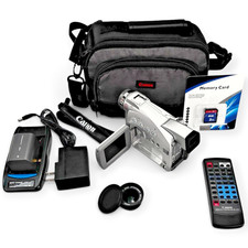 Canon ZR70 MC MiniDV Camcorder Bundle 22x Optical Zoom SD NTSC Works Great