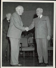 1947 Press Photo Major General Philip B. Fleming And President Harry S. Truman