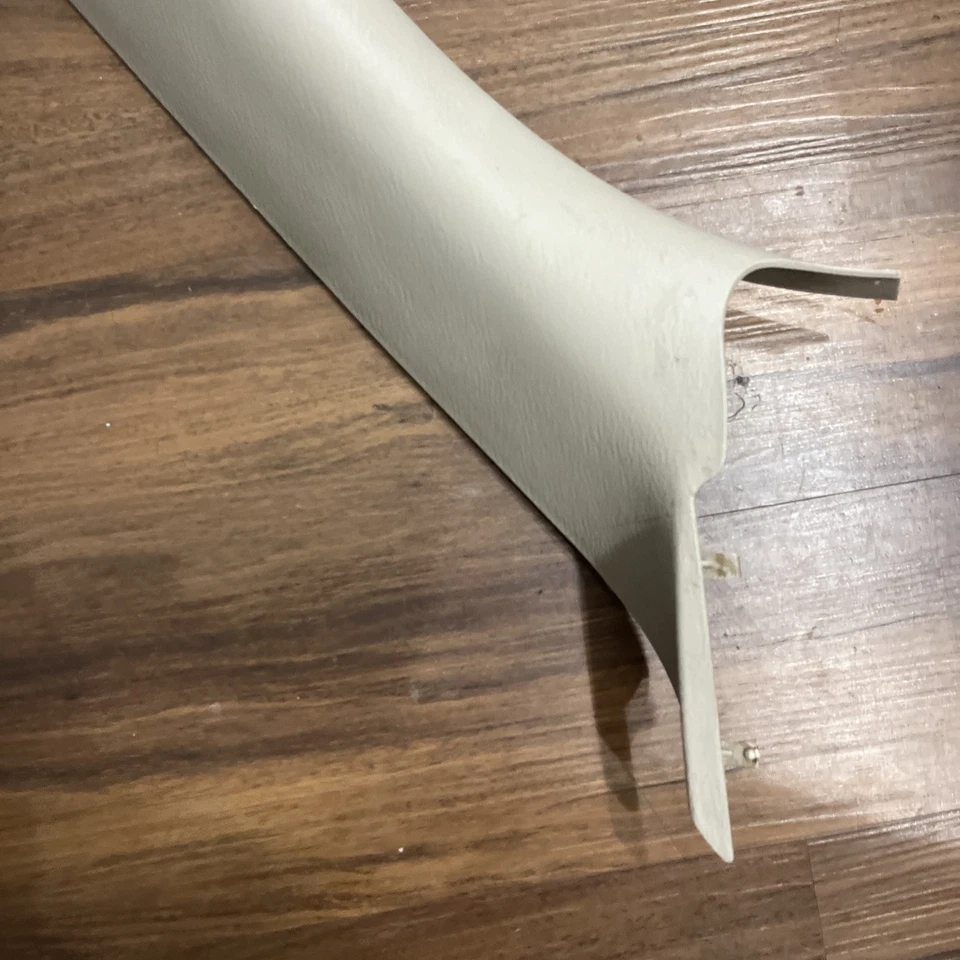 Dodge Ram 1500 2500 3500 2002-06 lado del pasajero panel de pilar A mango Mopar fabricante de equipos originales Foto 2 de 4