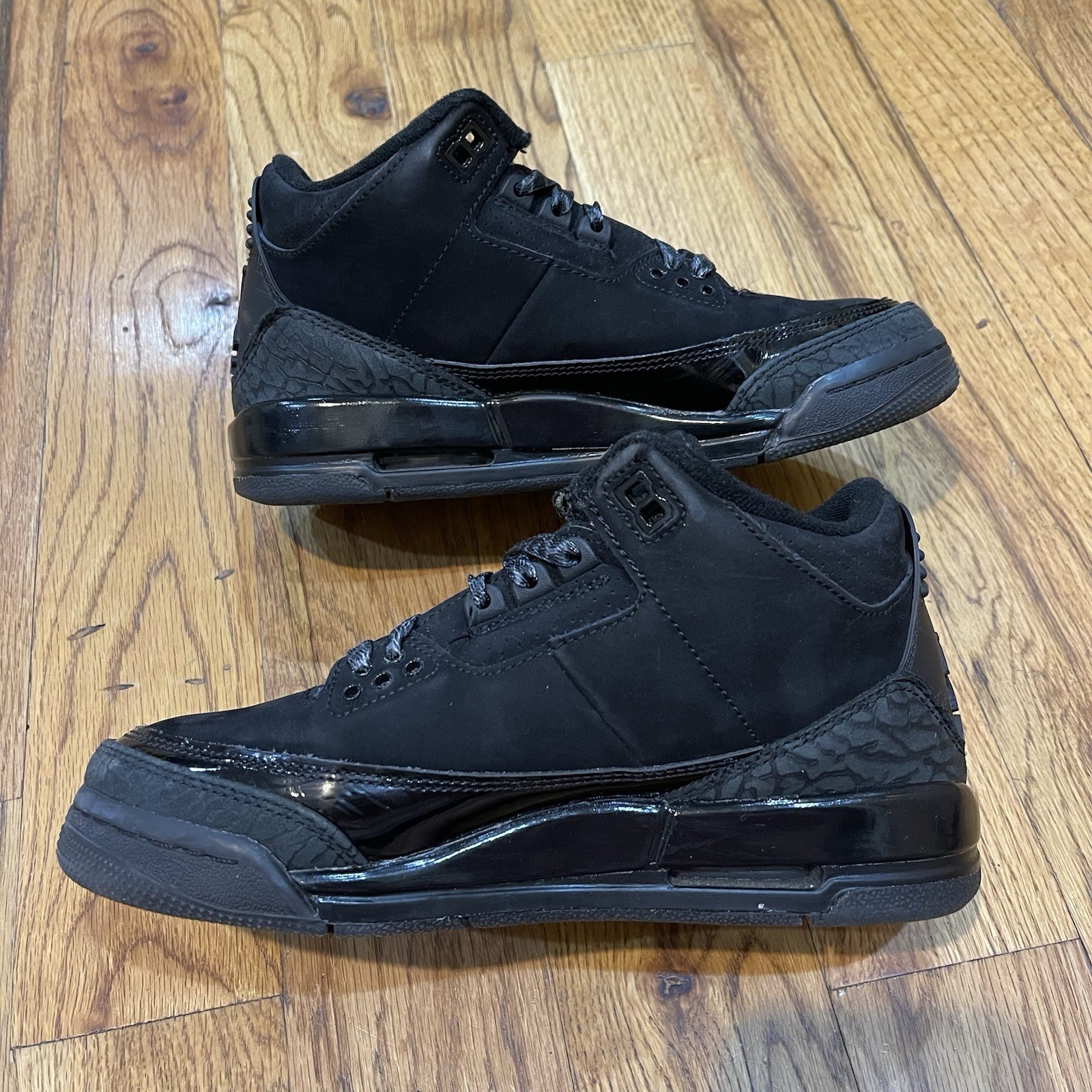 Nike Air Jordan 3 Black Cat DM0967-001 GS Size 5.5Y thumbnail 2