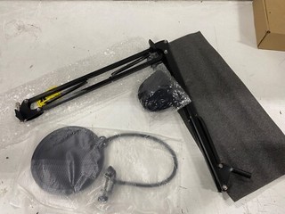 InnoGear MU047 Heavy Duty Microphone Stand