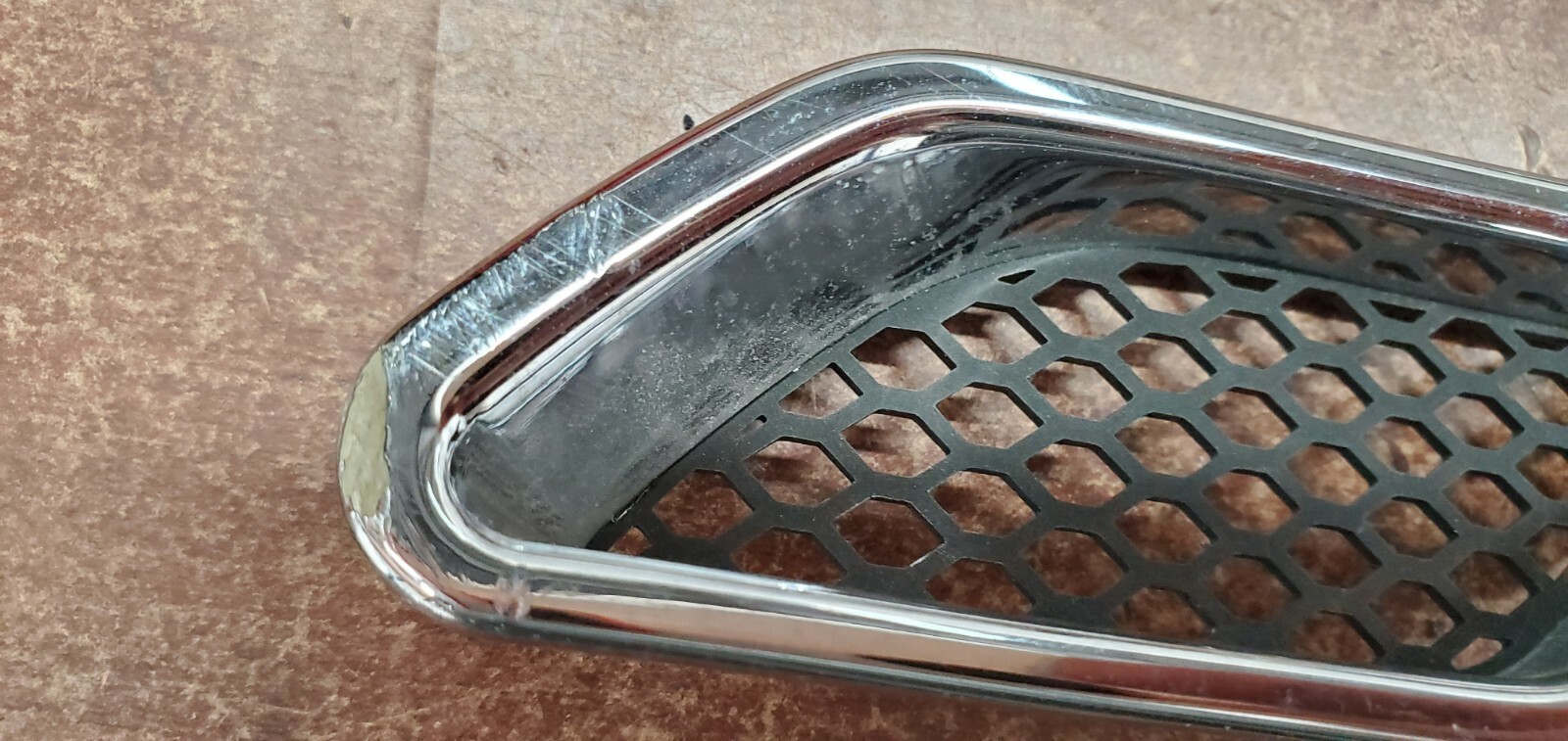 2014 Maserati Ghibli S Q4 Front Right Side Fender Grille Grill Trim Set OEM 