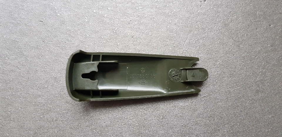 Mercedes window crank covering pad W124 W126 W201 W461 W460 W463 A20176801366122 - Image 2 of 3