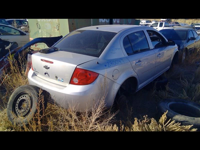 Pinza de freno de disco delantera izquierda usada se adapta a: Chevrolet Cobalt 2008 tambor trasero delantero b Foto 4 de 4