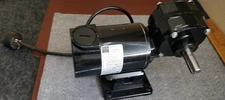 Bodine Motor DC Right Angle Gearmotor 60:1 ratio 42 RPM 1/11 HP 33А3ВЕРМ-5R  33A