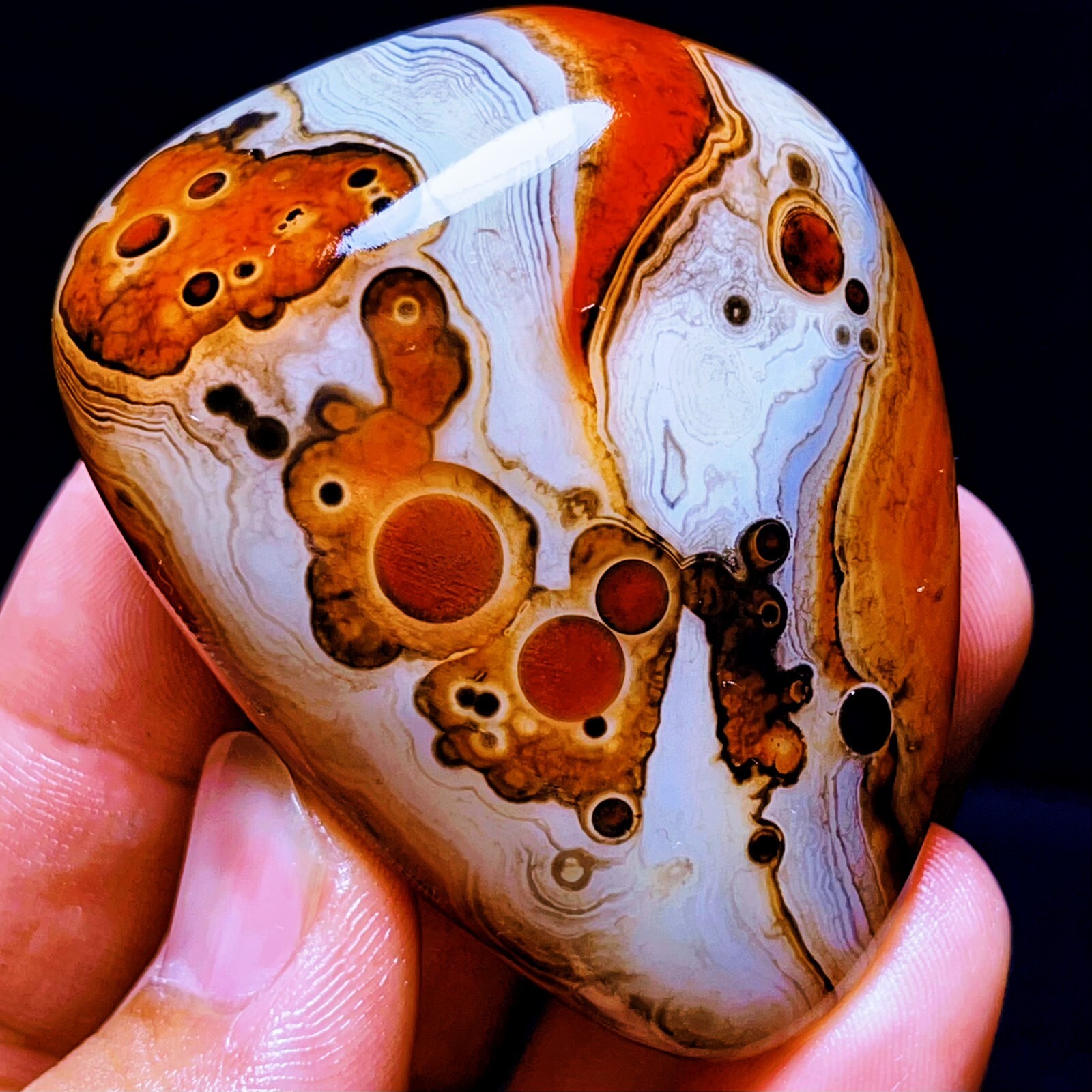 TOP 88G Natural Polished Silk Banded Agate Lace Agate Crystal Madagascar  L1592