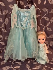 Disney Frozen II Queen Elsa 14'' Doll  Queen Elsa's Gown Size 2