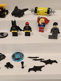 Lego Batman Super Hero Figures and Accessories Set