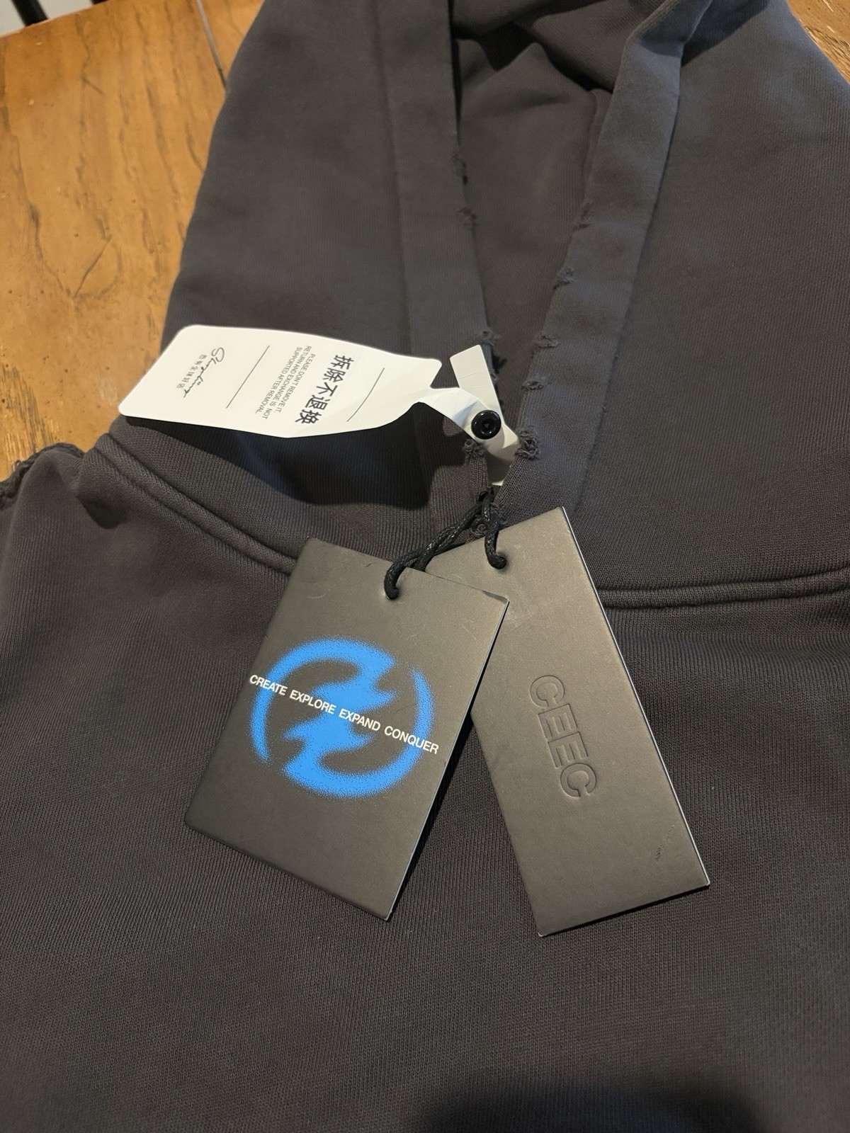 CEEC Black Spider Graphic Cotton Pullover Hoodie Men's Size L Hooded Logo - second product detail image