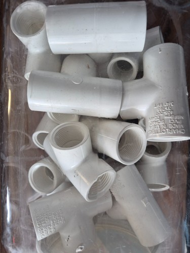 19 Tee Pipe Fittings, Schedule 40, PVC, 3/4" x 3/4" x 3/4" Threaded Free US Ship