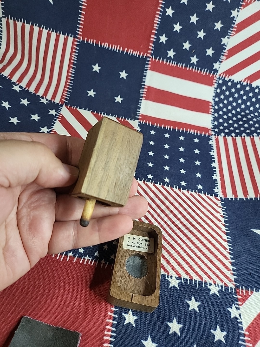 VINTAGE A M COINER JET SLATE TYPE FRICTION TURKEY CALL POT CALL HEN CALLER