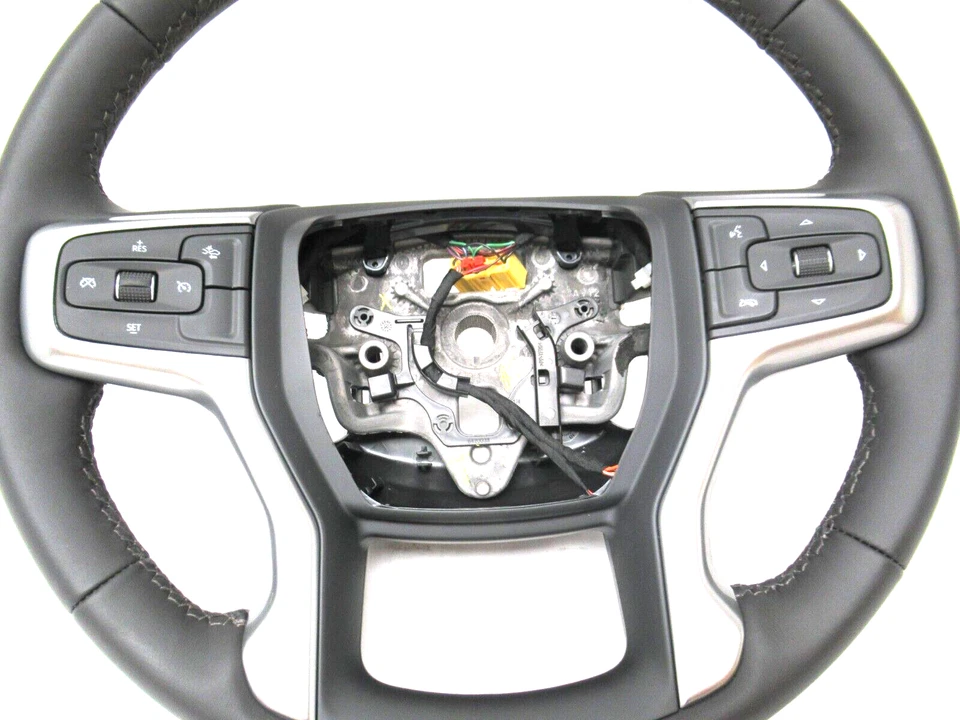 85551786 New OEM Steering Wheel Black 2021-23 Chevrolet Silverado Suburban Tahoe - Image 4 of 4