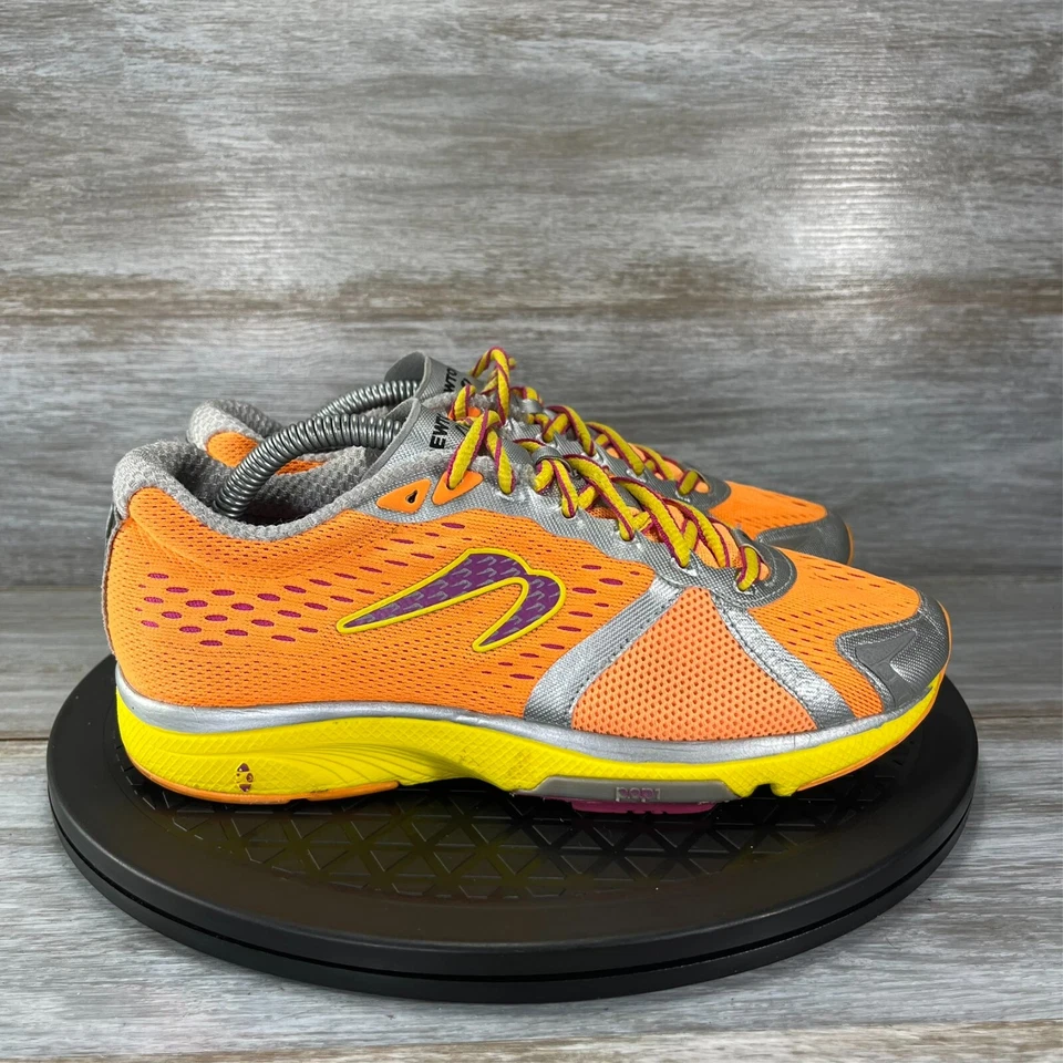 Zapatos para correr Newton Gravity IV para mujer naranja plateado malla con cordones talla 6 Foto 3 de 4