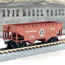 Micro-Trains N Scale 55060 Great Northern 2 Bay Offset Side Hopper GN 73237