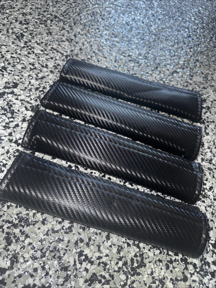 4 almohadillas para cinturón de seguridad BMW aspecto fibra de carbono como nuevas (48) Foto 2 de 2