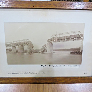 Vintage RARO Big Four Bridge Disaster Terre Haute 1899 cornice fatta da relitto