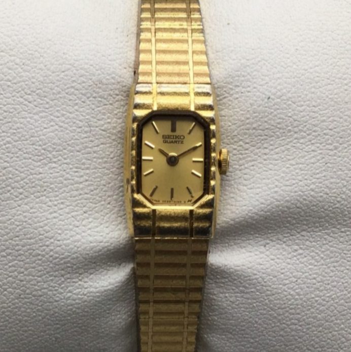 Vintage Seiko Watch Women 2E20-5129 12mm Gold Tone Dial New