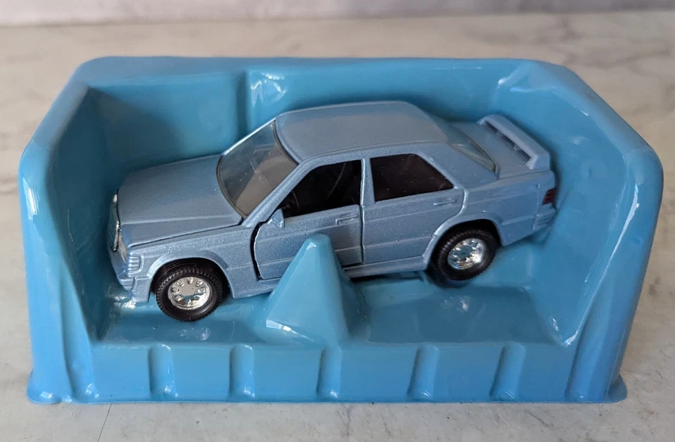 Caja de cerillas Superkings K-115 Mercedes 190E 2.3 16V vintage en caja Foto 3 de 4