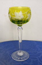 Verre de couleur en cristal taillé vert Haut. 19,5 cm