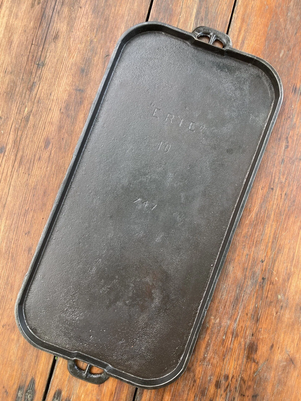 Pre Griswold Erie #10 Cast Iron Griddle