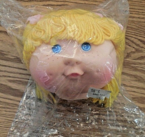 NUEVA Cabeza de Muñeca CMIMS de 4.5" con Pelo Rubio*Colas*Cintas Rosadas*Hoyuelos*Boca Coqueta - Imagen 1 de 4