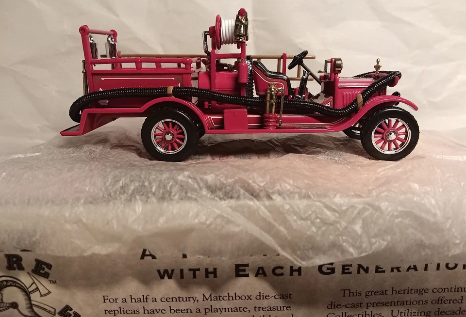 Matchbox Models Of Yesteryear YFE22-M 1916 FORD MODEL T Fire Engine,MIB Original - Image 3 of 4