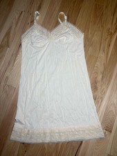 Vintage Lady Lynne white Lace Full Slip Dress Size M Nylon Lingerie Pinup Style