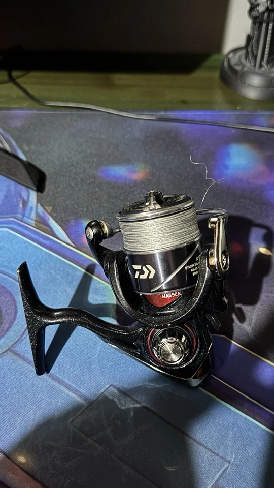Daiwa Gekkabijin X LT2000s mulinello pesca Spinning - Imagen 2 de 4
