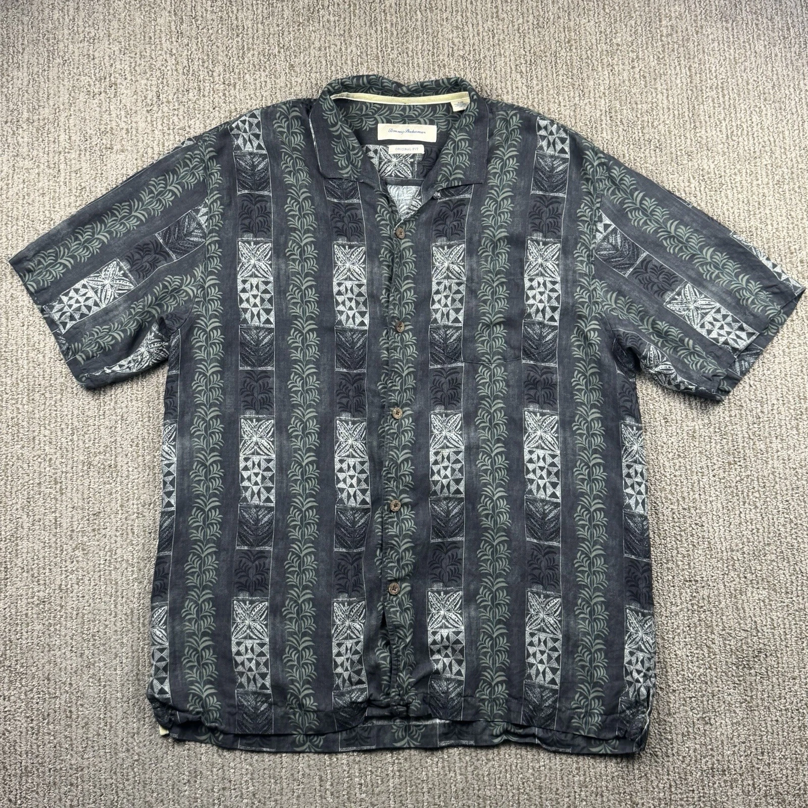 Tommy Bahama Mens Silk Button Up Shirt Short Sleeve Original Fit Tribal Leaf