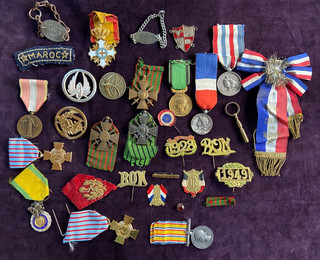 Lot de médailles décoration conseil révision militaria