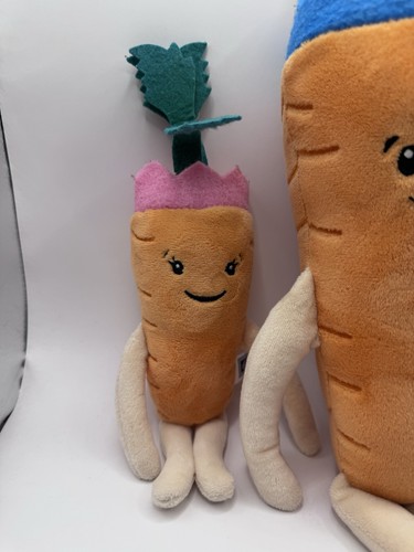 Aldi Kevin Carrot And Kids Plush 2020 With Crowns - Picture 2 of 5
