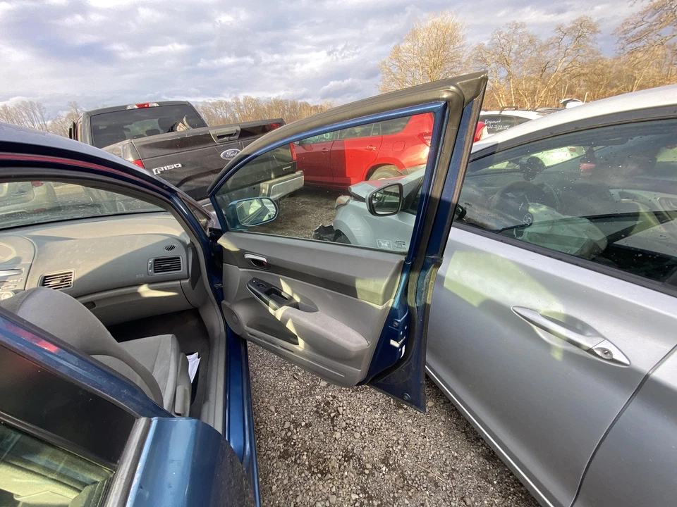 06 07 08 09 10 11 Puerta delantera derecha HONDA CIVIC Foto 3 de 4