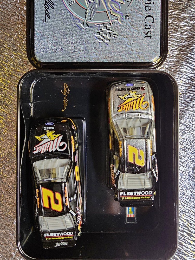 New Revell Edition Nascar Rusty Wallace #2 Ford Thunderbird 25th Collector's Tin