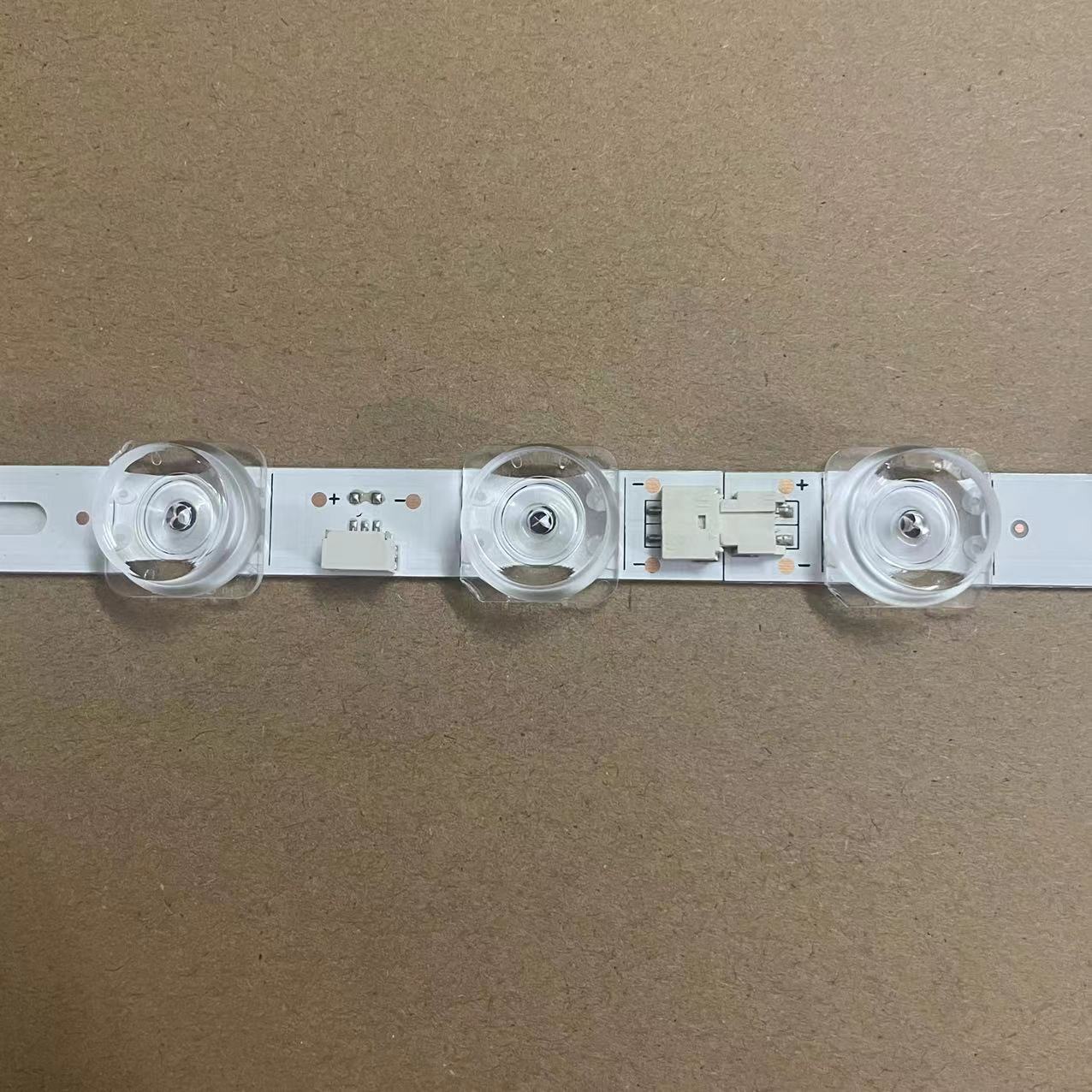 Striscia Di Retroilluminazione A LED Per 43PFS4131/12 43PFS5531/12