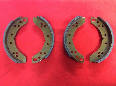 TRIUMPH SPITFIRE & HERALD SET OF REAR BRAKE SHOES GBS749 